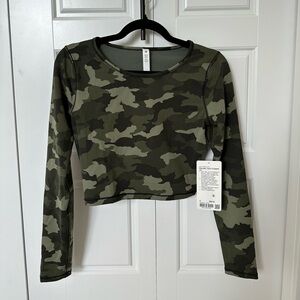 Wunder Train Cropped Long Sleeve Shirt